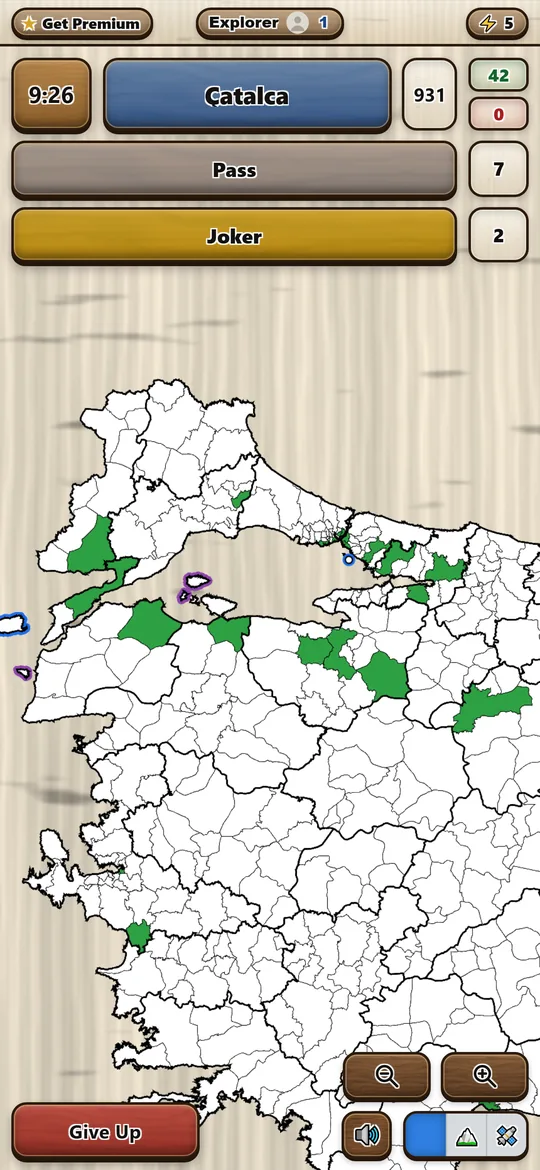 The map zoomed in on the Marmara region, with the districts already found shown in green, while the game asks for Çatalca.